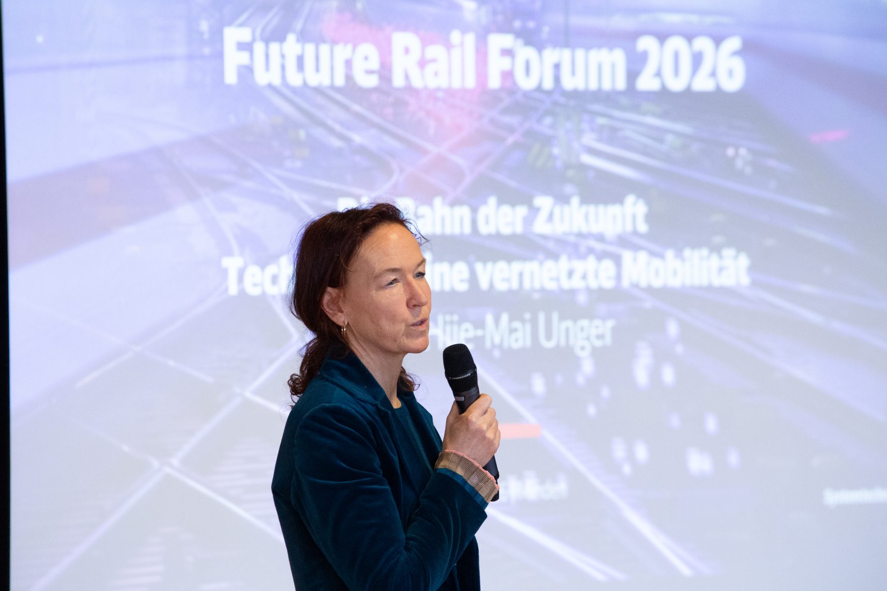 Dr.-Ing. Hiie-Mai Unger, Vorsitzende der Geschäftsführung der DB Systemtechnik GmbH