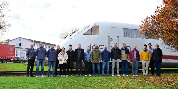 Erfolgreiches DMG-Seminar „Festigkeit“ am RailCampus OWL